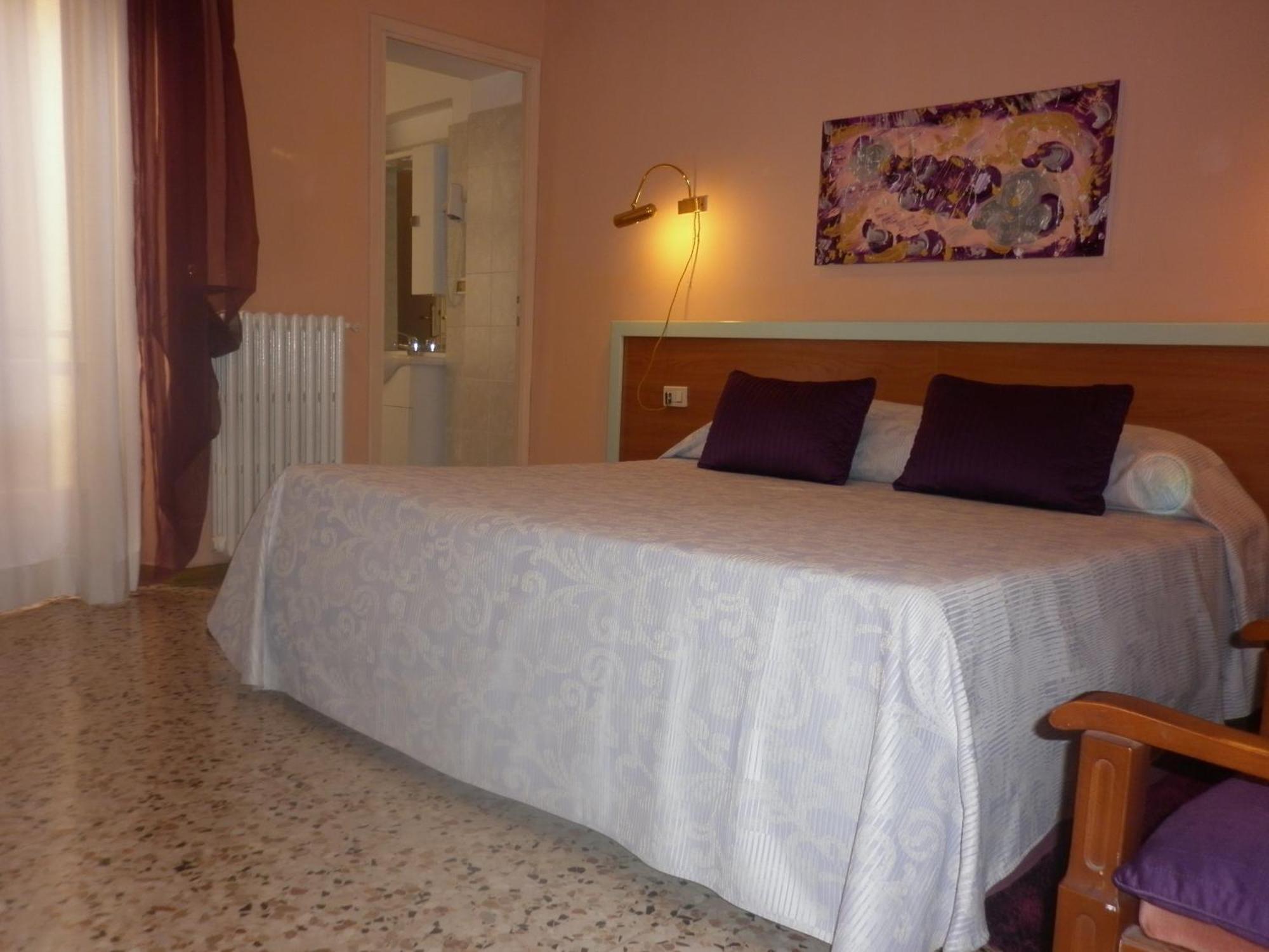 Hotel San Donnino Fidenza Pokój zdjęcie
