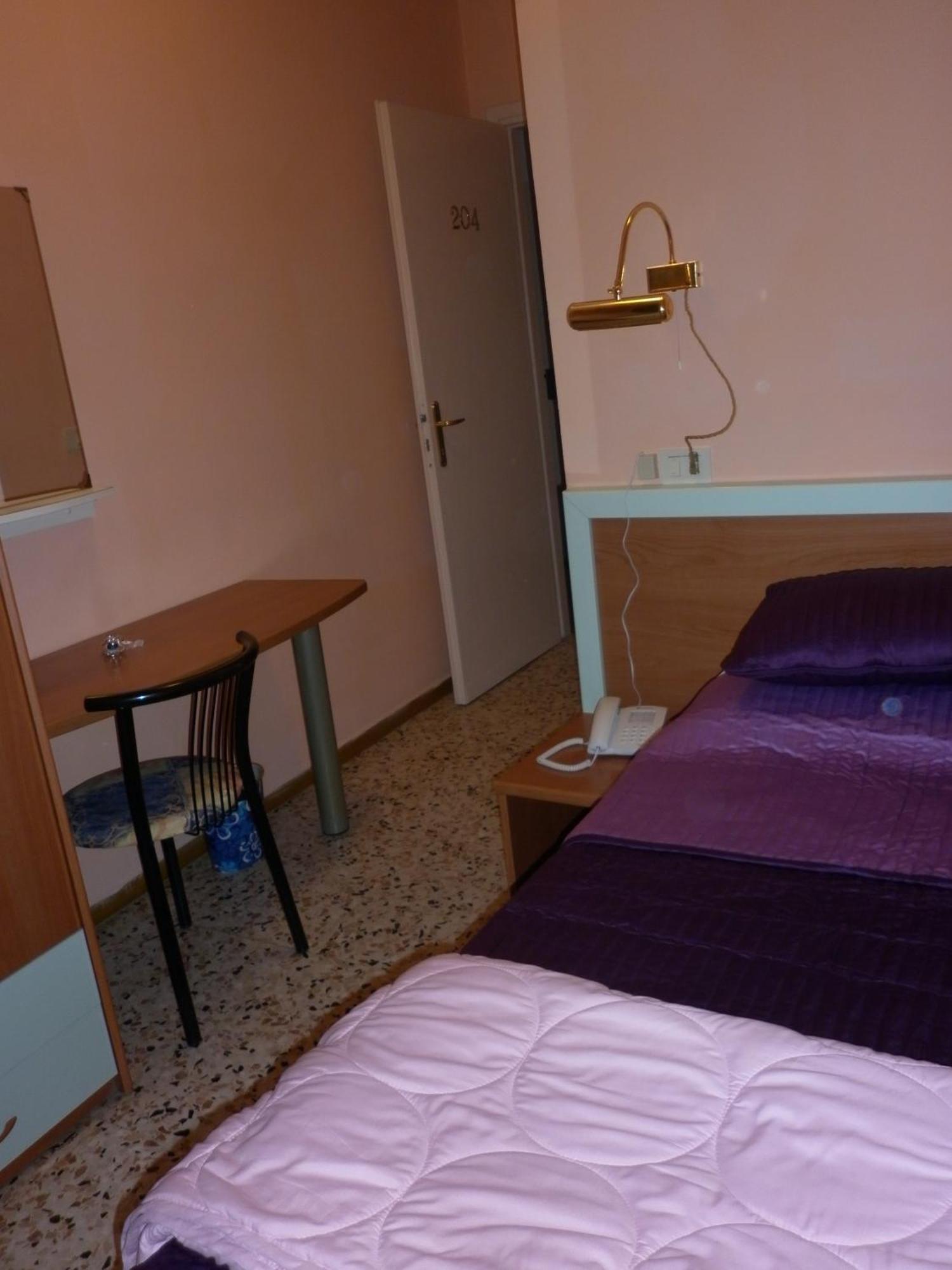 Hotel San Donnino Fidenza Pokój zdjęcie