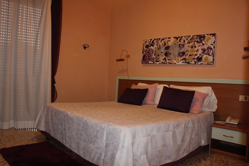 Hotel San Donnino Fidenza Zewnętrze zdjęcie